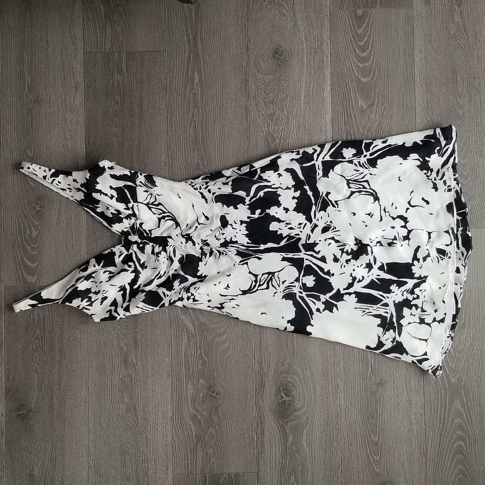 Carmen Marc Valvo Black and White Silk Dress - 2